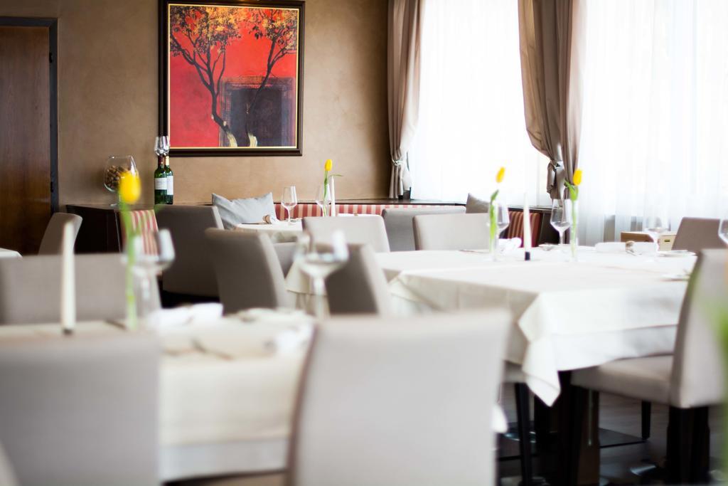 Hotel - Restaurant Soleo Krumpendorf Εξωτερικό φωτογραφία